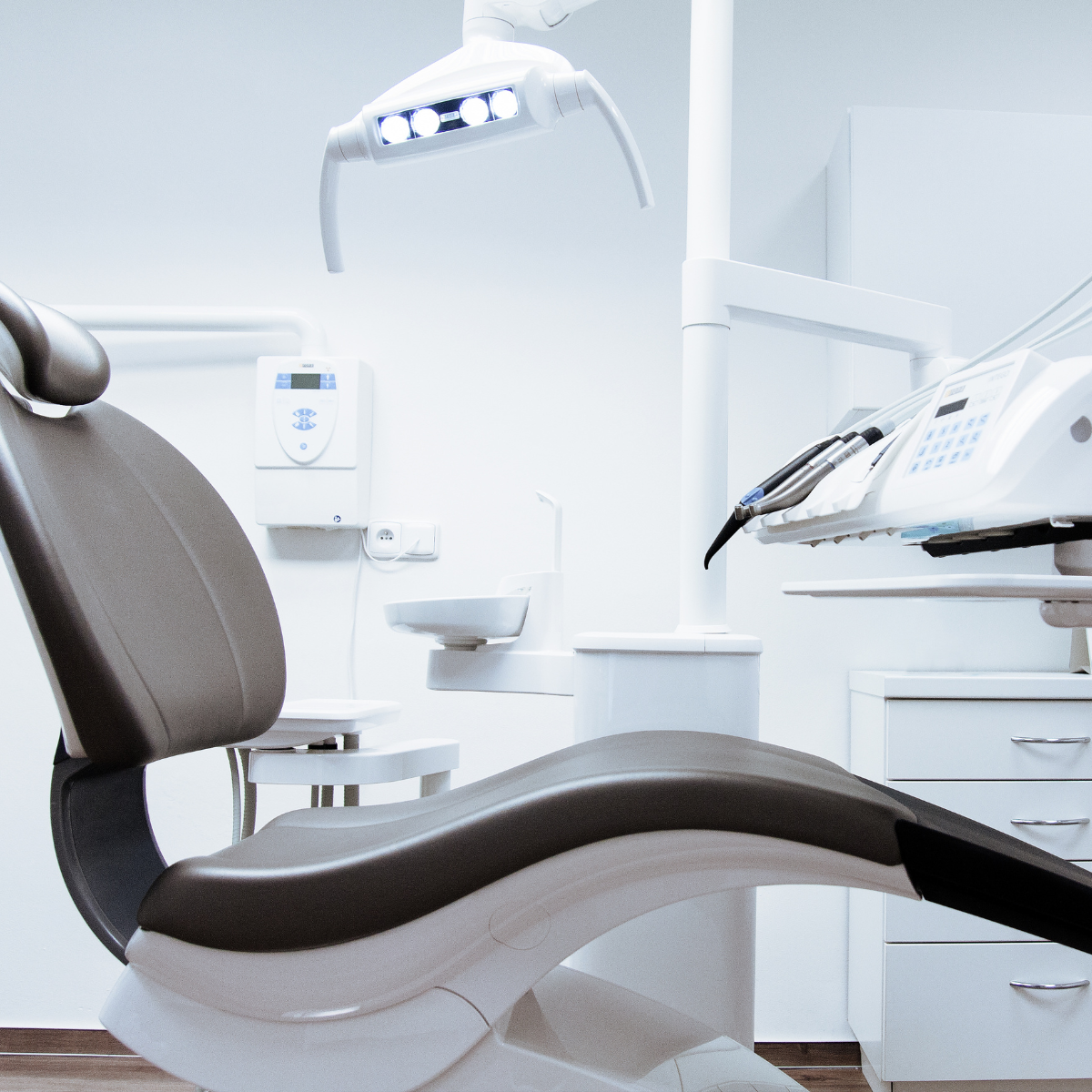 Nowoczesny gabinet stomatologiczny we Wrocławiu – zabezpieczenie pożyczki pod zastaw nieruchomości dla firm